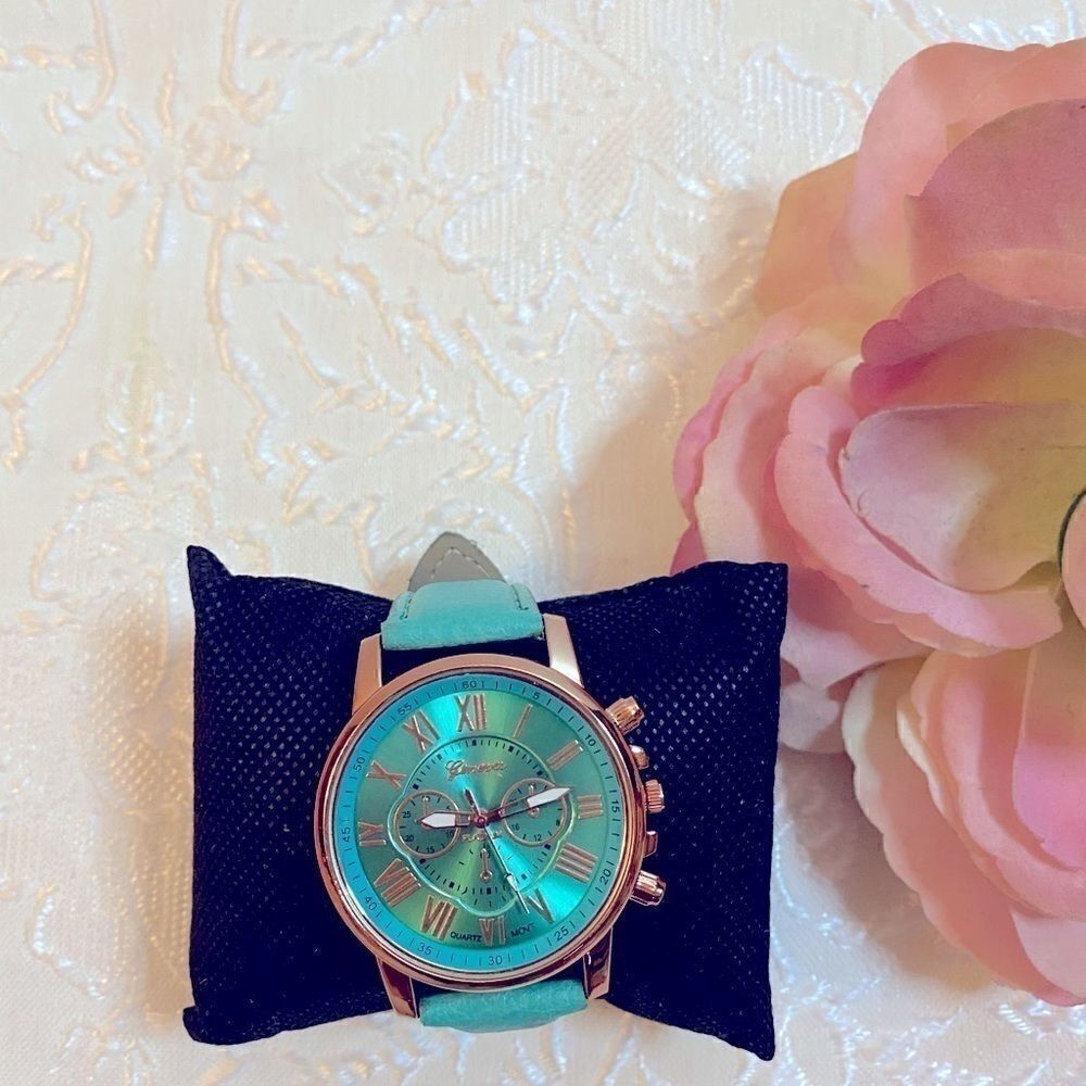 Geneva Platinum leather color fashion watch